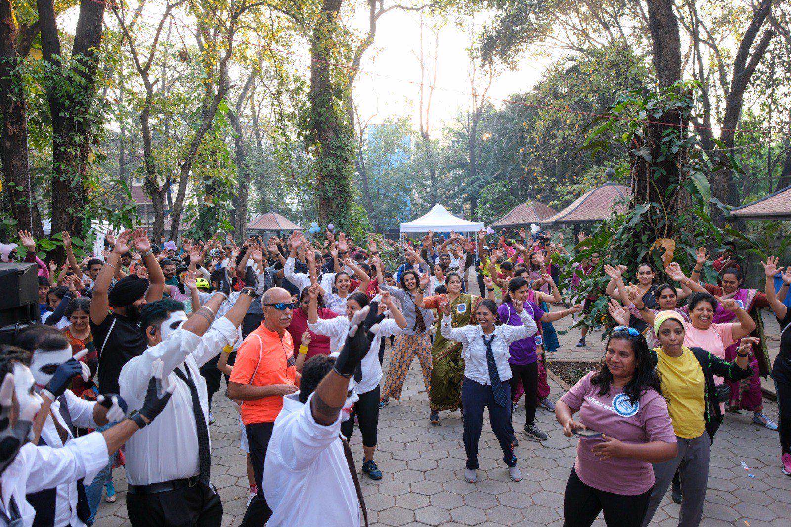 Cyclists participating in a treasure hunt